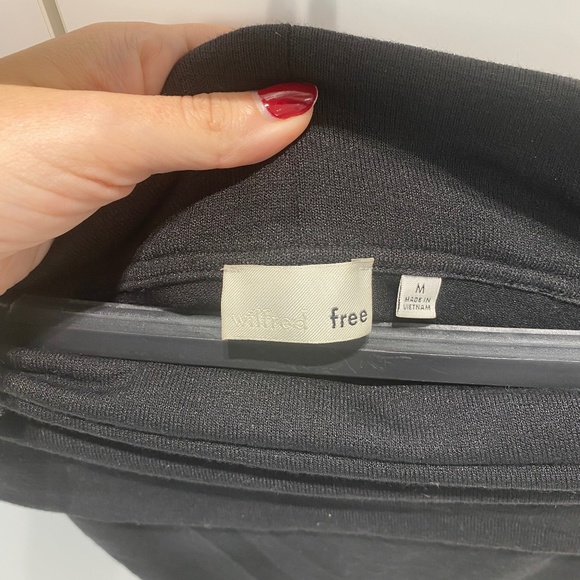 Like New Black Aritzia Wilfred Free Off the Shoulder Bodysuit - Size M - Picture 3 of 3